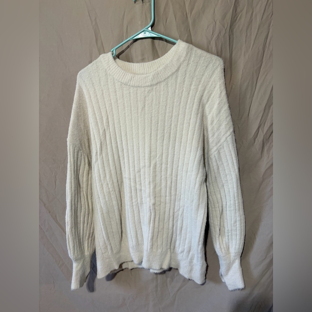 Aerie long sleeve sweater